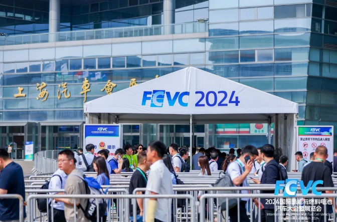国富氢能正式发布“漫步-1200”车载液氢供氢系统