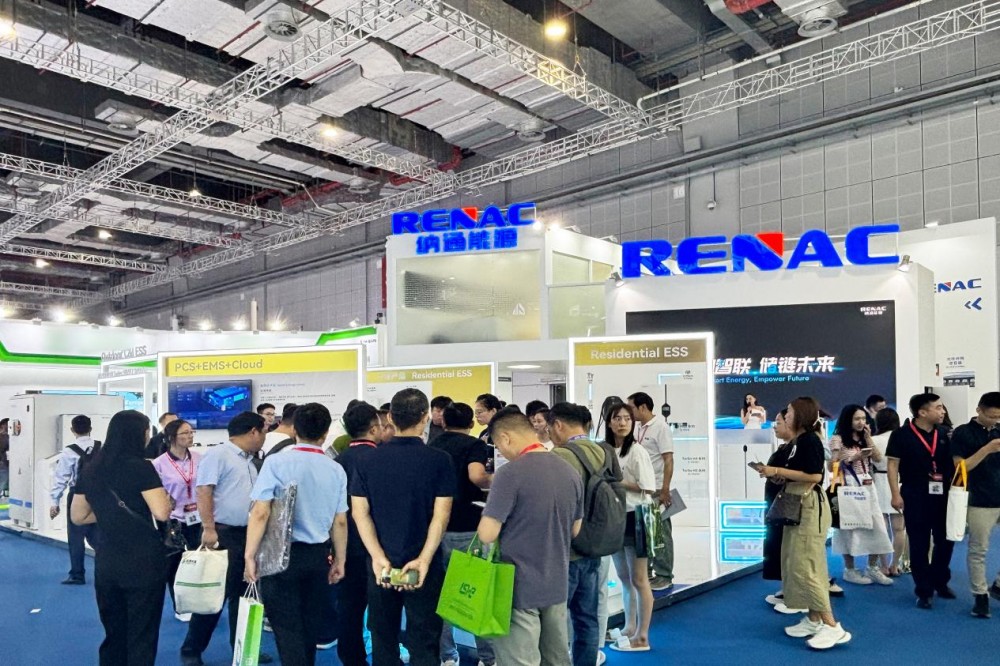 SNEC 2024 | 人机智联 储链未来！纳通能源携多款户储及工商业新品闪耀上海！