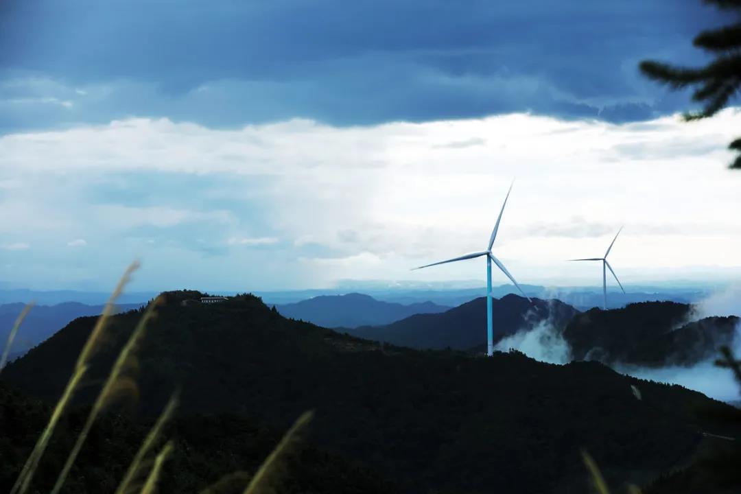 投资35.57亿元！特变电工建1000MW 风储项目