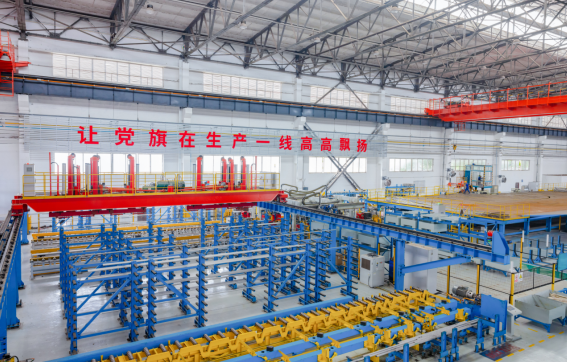 东方锅炉：建成行业首个蛇形管智能工厂