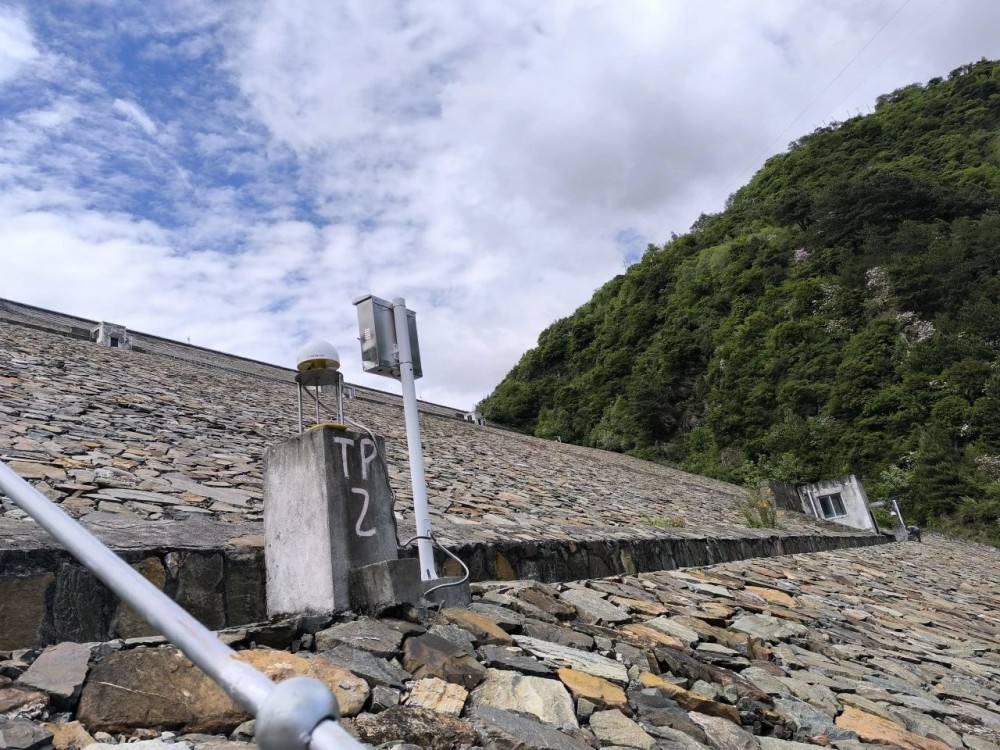 硗碛水电站大坝安全监测自动化升级改造项目全面完工