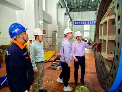 新疆克州发电公司布仑口－公格尔、盖孜水电站提前2天并网发电