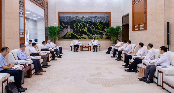邹磊与上海电气董事长吴磊会谈，双方就共同推进能源电力产业发展等进行交流