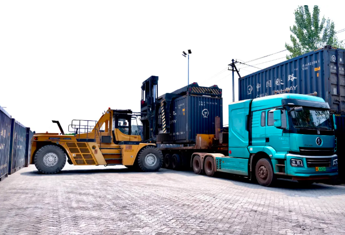 捷氢科技49吨氢能重卡探索钢铁工业场景中的经济效益和环保效益双赢