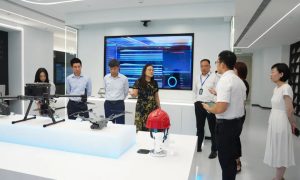 河北建投集团与烟台打捞局高层会谈