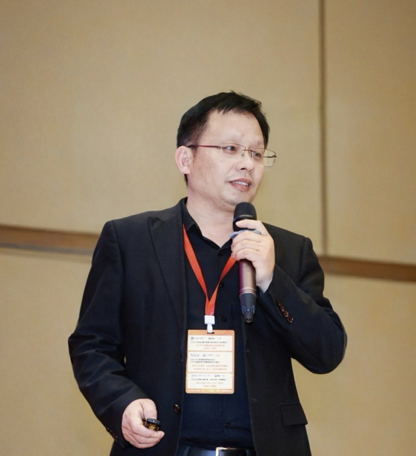 研究院主要科研方向就是瞄准哈密地方能源产业需求