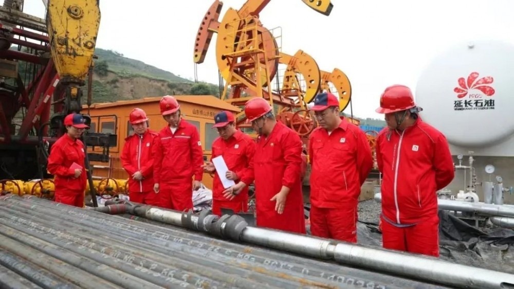 延长石油：页岩油水平井CO₂分段注气工艺在油田试验成功