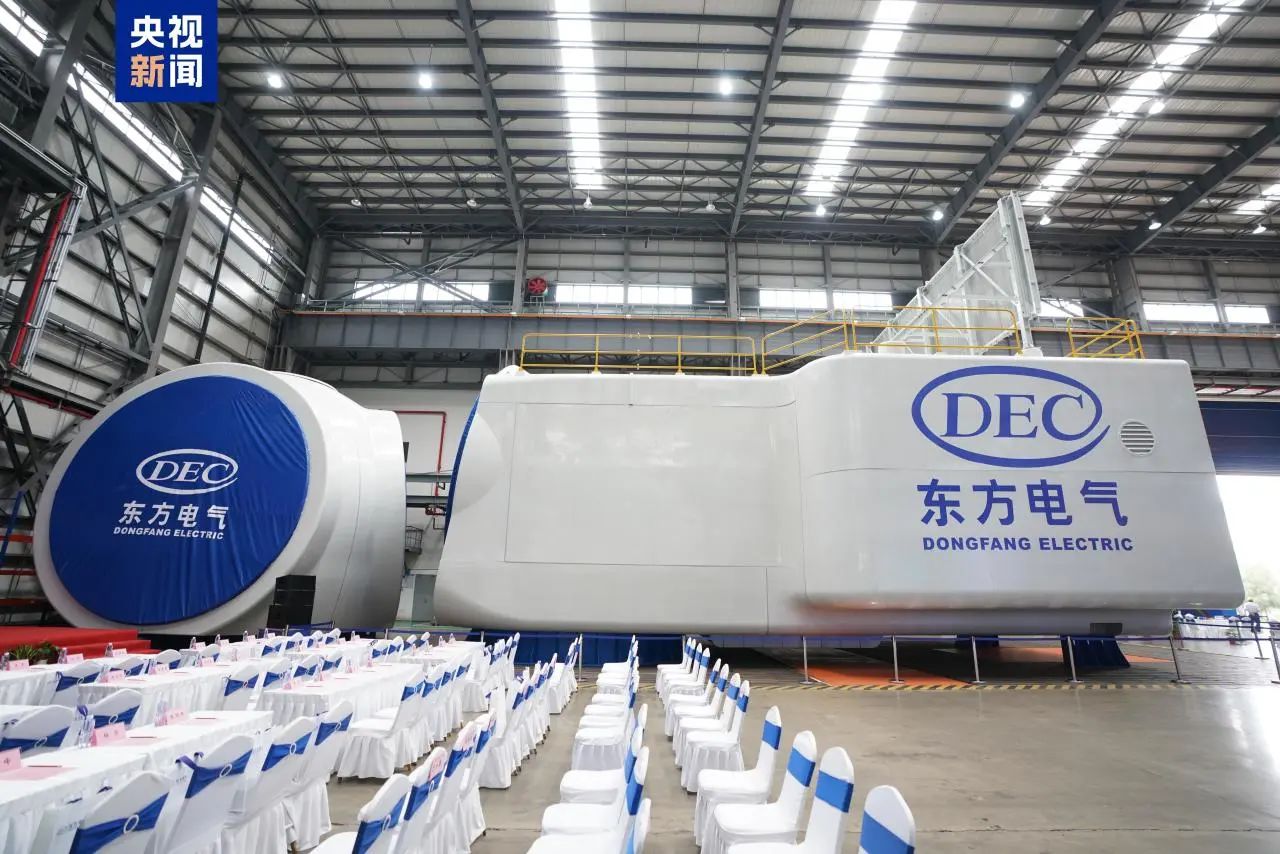 全球最大26兆瓦级海上风力发电机组在福建下线