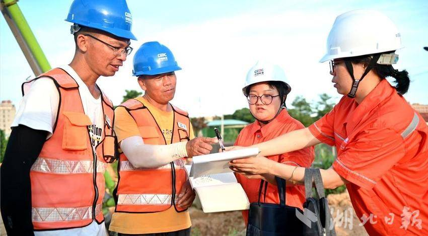 【湖北日报】中国能建葛洲坝市政公司：融入项目属地建设  铺展水美乡村画卷