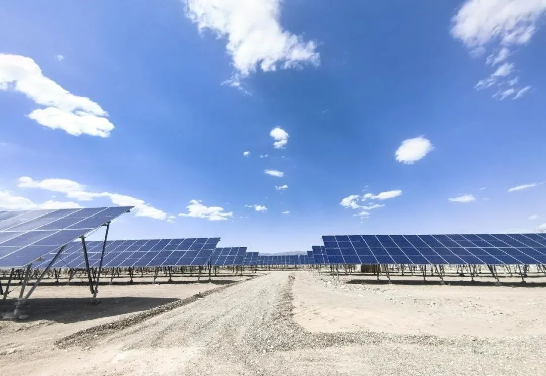 华能首个规模化先进光伏技术实证示范应用基地正式投产