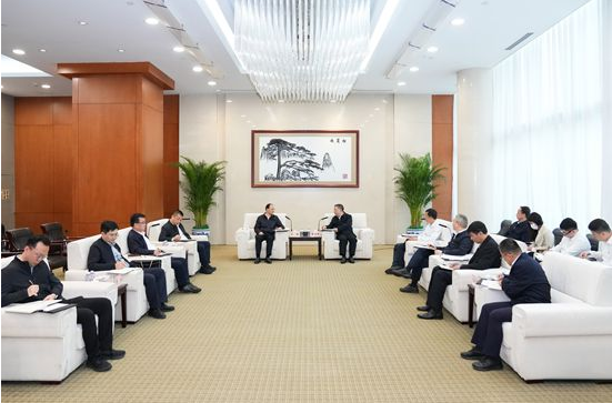 张文峰会见甘肃省副省长王钧