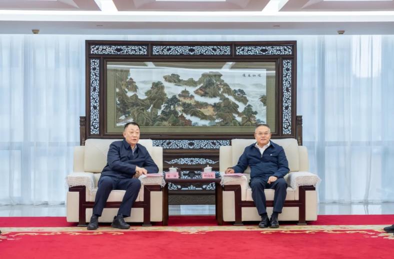 共同谋划海上风电基地开发建设！中国华电与辽宁省丹东市会谈