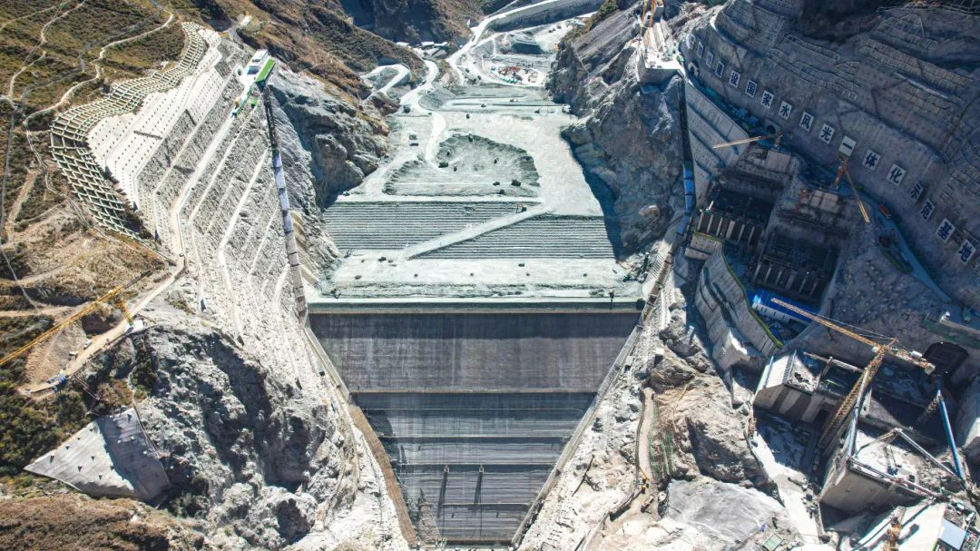 世界最高混凝土面板堆石坝填筑量突破1000万方!