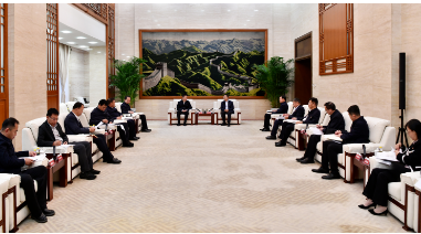 邹磊、张传江与鄂尔多斯市委书记李理、市长杜汇良会谈