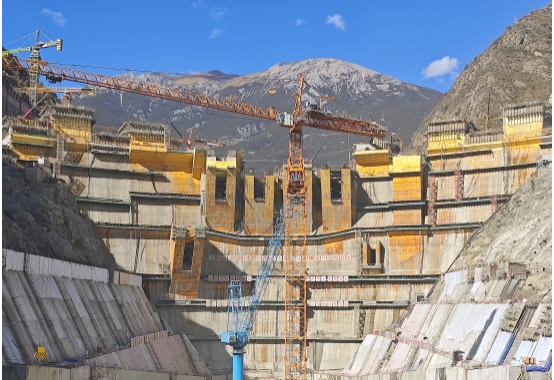 国内高原在建最高双曲拱坝电站提前完成年度目标