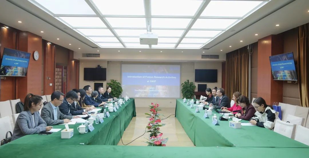 国际原子能机构（IAEA）人事司司长Peter FROBEL一行赴西物院访问交流