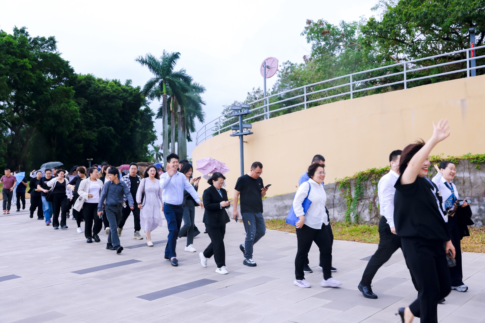 创新之旅——“中国核能神州行” 首站： 大亚湾核电站之行圆满结束