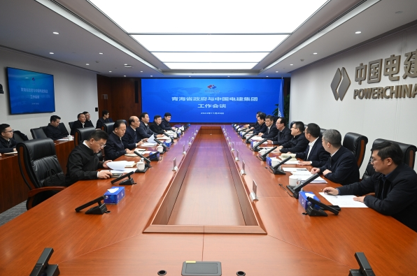 丁焰章与青海省委副书记、省长吴晓军会谈