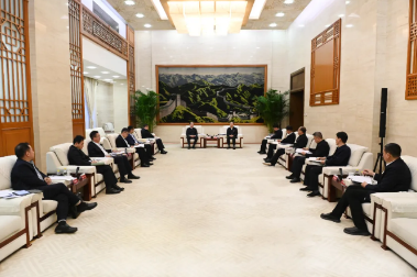 邹磊与中国电建党委书记、董事长丁焰章会谈