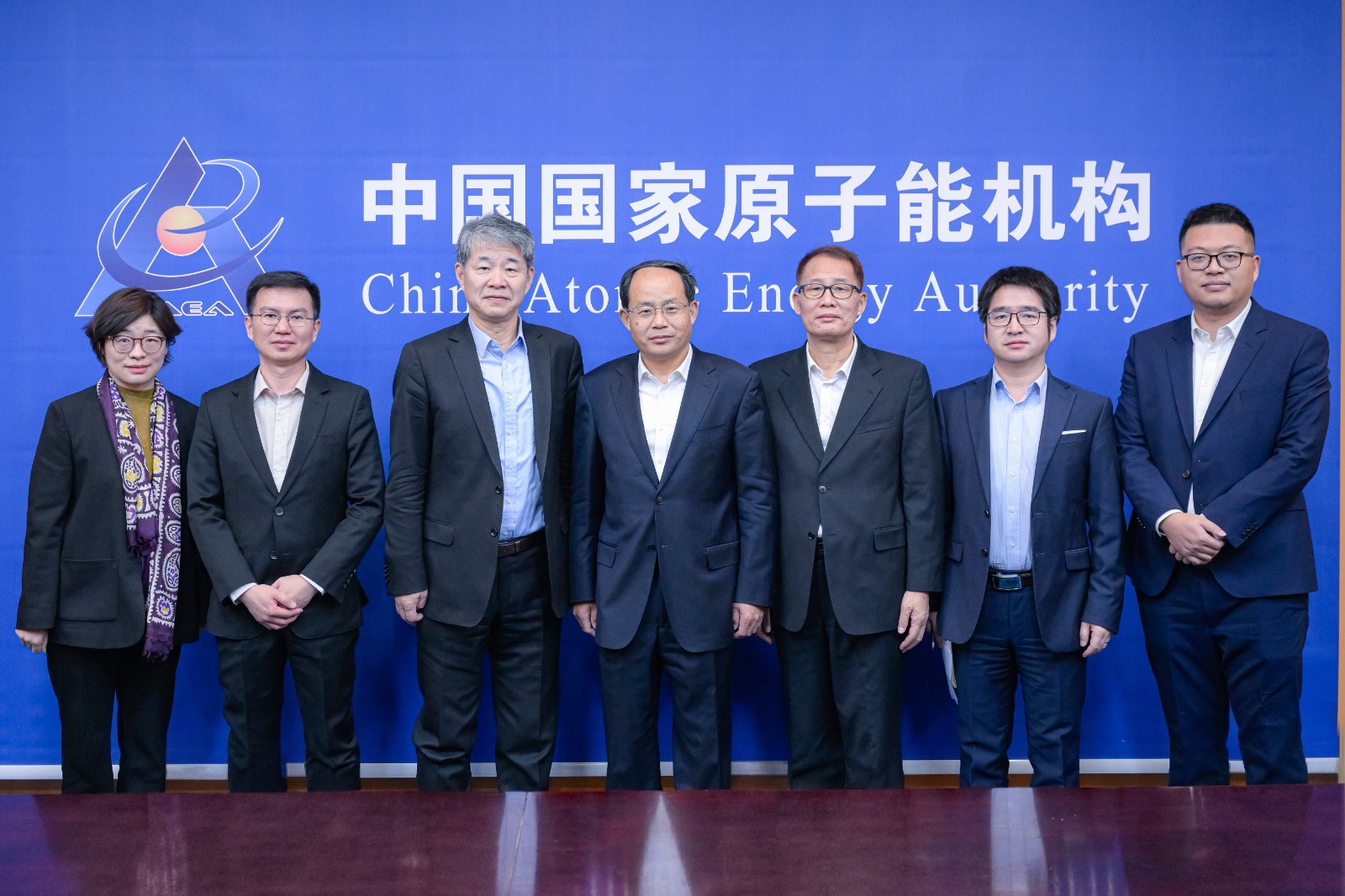 单忠德会见国际原子能机构副总干事刘华