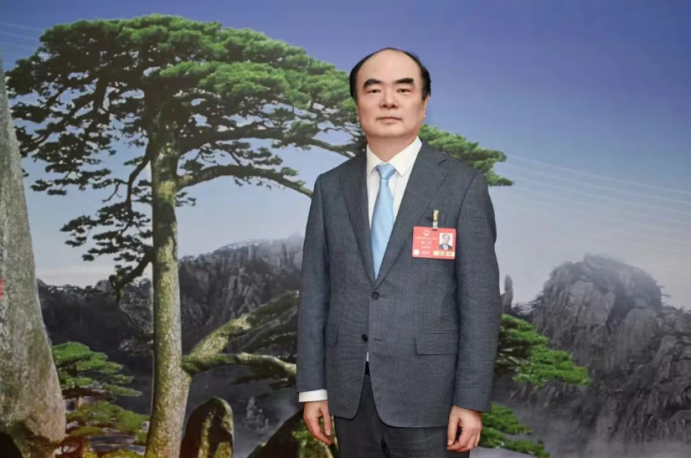 两会提案 | 阳光电源曹仁贤、宁德时代曾毓群、隆基钟宝申、通威刘汉元、天合光能高纪凡、正泰南存辉、TCL李东生、天能控股张天任等