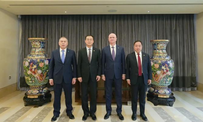 中国能建国际集团团组拜会哈萨克斯坦第一副总理斯克利亚尔