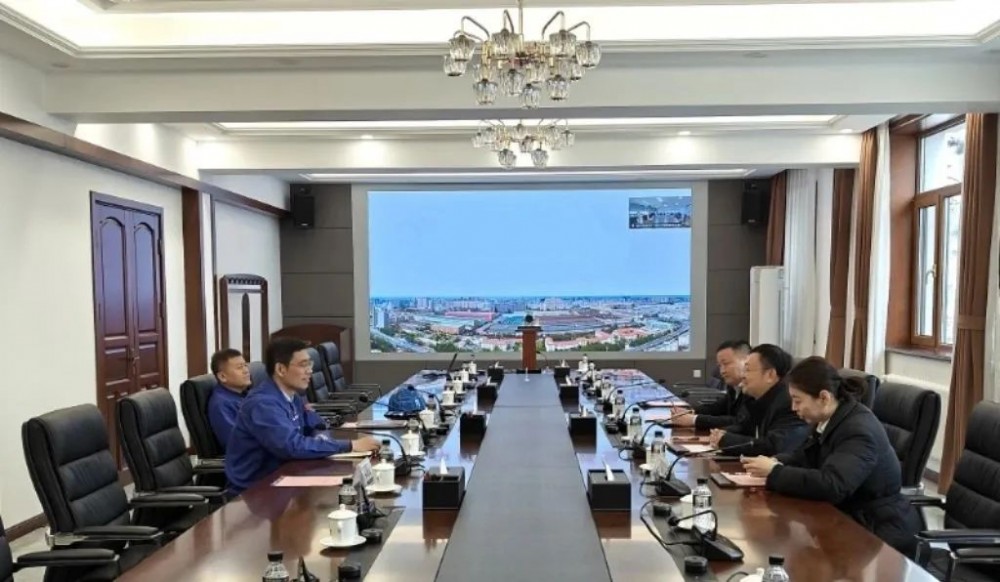 中核华兴周博拜访哈尔滨电机厂有限责任公司