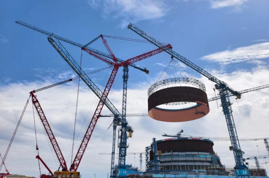 山东石岛湾核电站扩建一期工程1号机组反应堆厂房钢衬里模块六吊装完成