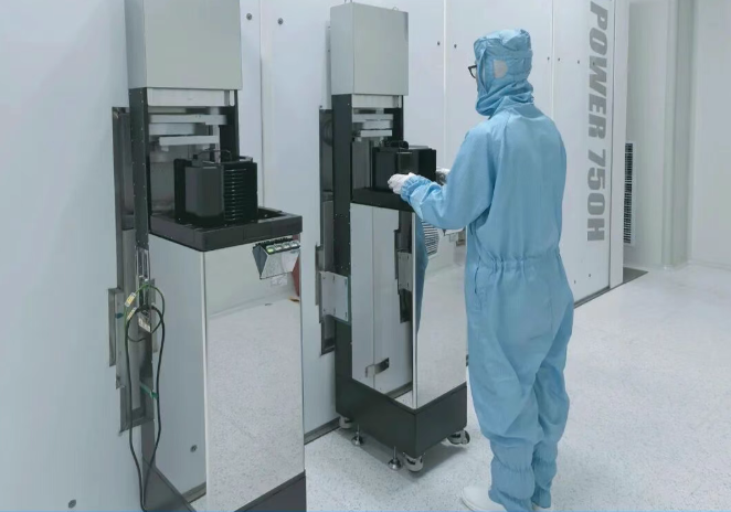 我国首台串列型高能氢离子注入机（POWER-750H）成功出束