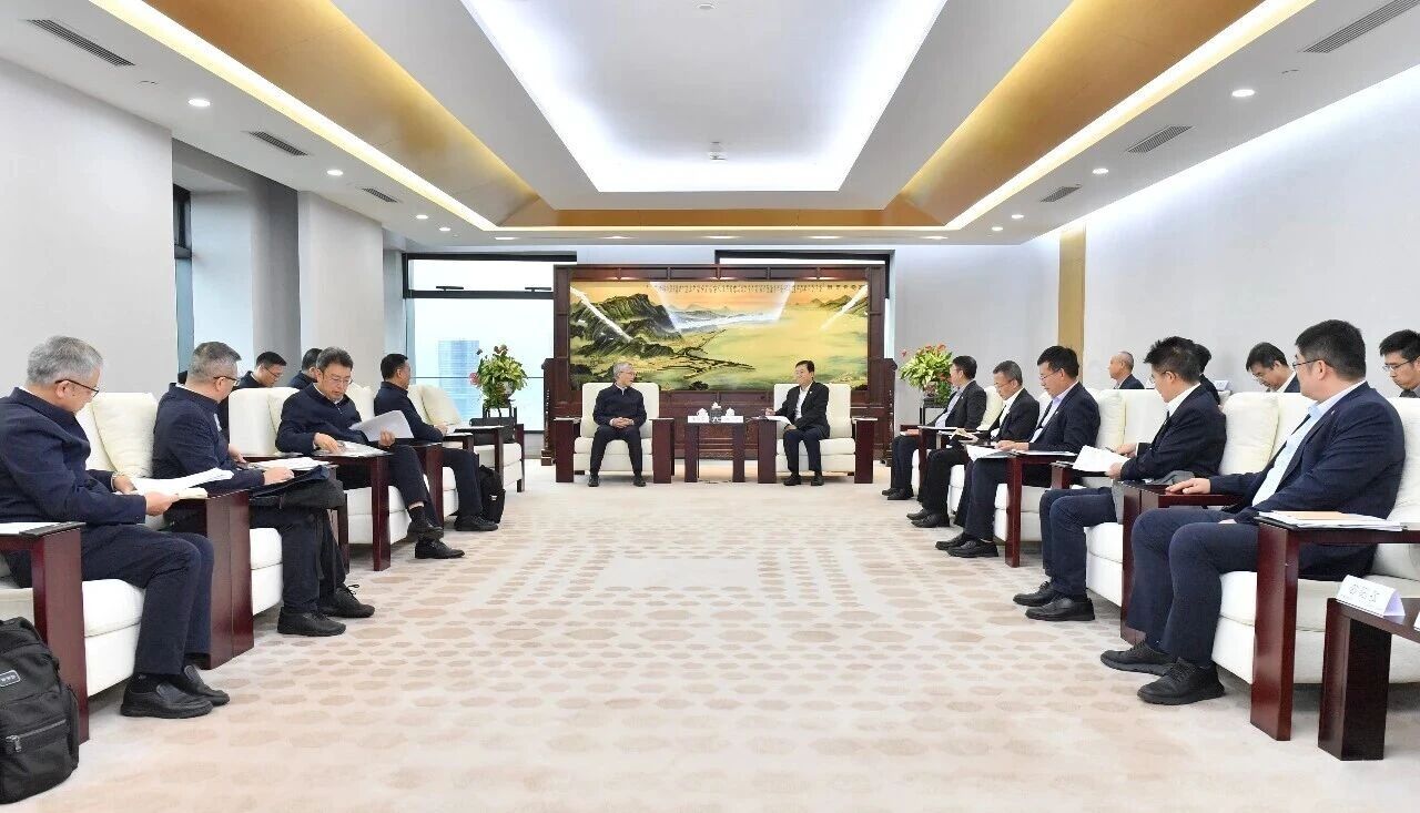 庞松涛会见东方电气总经理张彦军