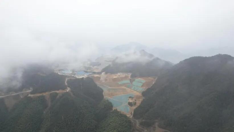 浙江松阳抽蓄电站上水库主坝填筑到顶