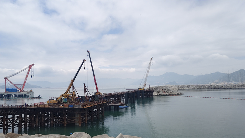 霞浦核电2号机组拦污网工程顺利完成T5墩台首根超长大直径灌注桩浇注施工
