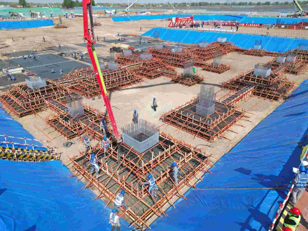 国家电投集团电投绿能白城2×66万千瓦保供煤电项目顺利浇筑