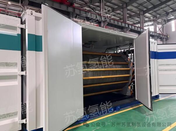 苏氢5MW集装箱式绿氢设备落地西北首个油气氢电储五位一体综合能源站