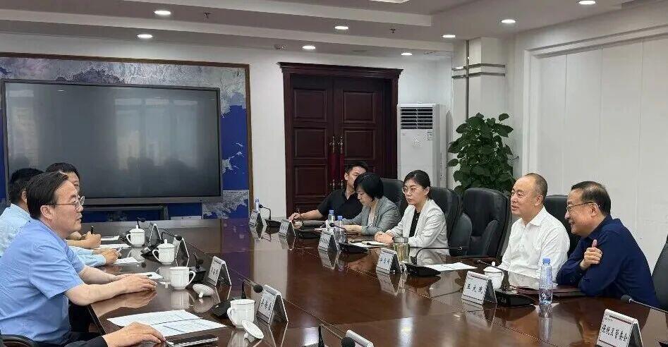 央地携手深耕绿色产业 共筑发展新标杆——中煤龙化与大连金普新区共商绿色能源、算力、氢能产业发展
