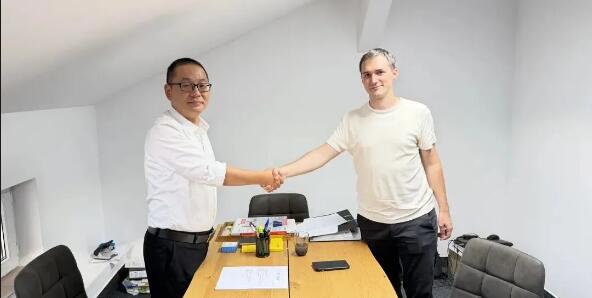 卫蓝新能源与罗马尼亚HOSTIX Zso签署战略合作协议