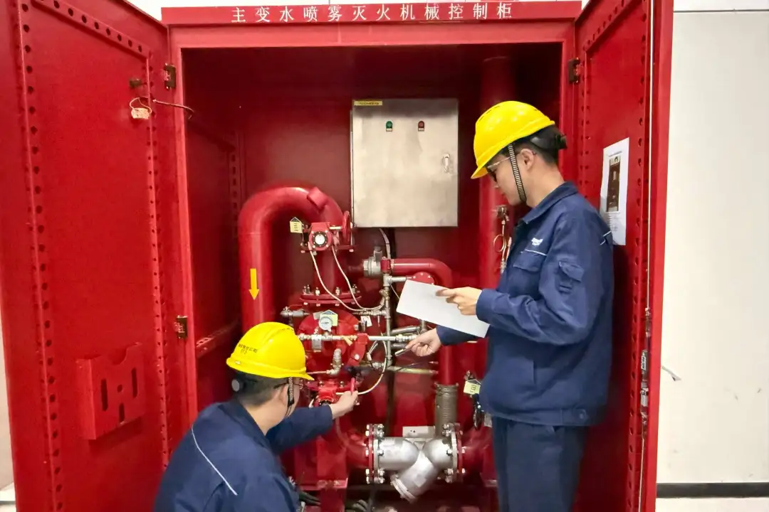 玛尔挡水电站完成1号主变检修消防雨淋阀试验