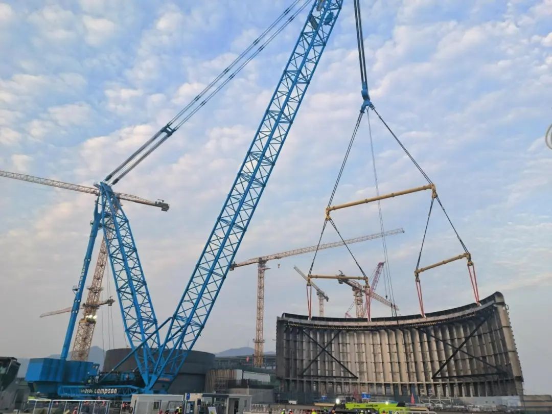 中核机械工程顺利完成三门核电4号核岛CA03模块吊装