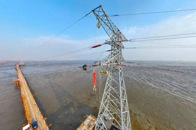 国内跨海距离最长的架空输电线路全线贯通