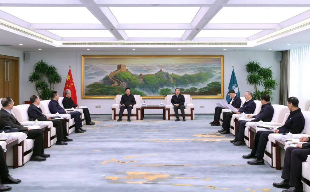 辛保安董事长、张智刚总经理与国家电投董事长刘明胜、总经理栗宝卿会谈