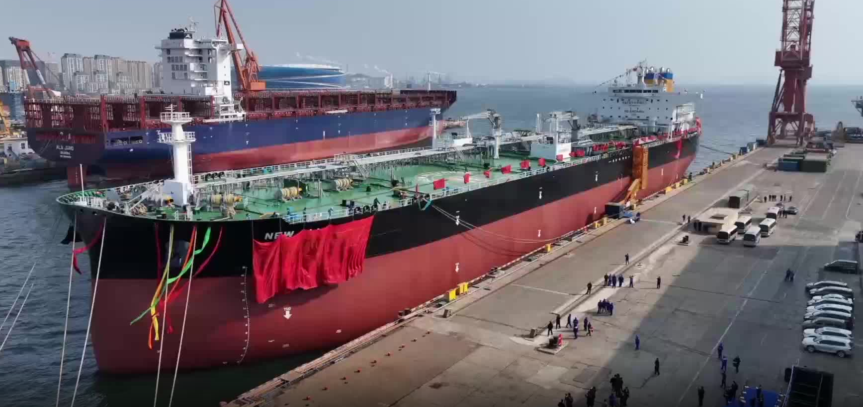 我国自研11.5万吨原油船正式交付