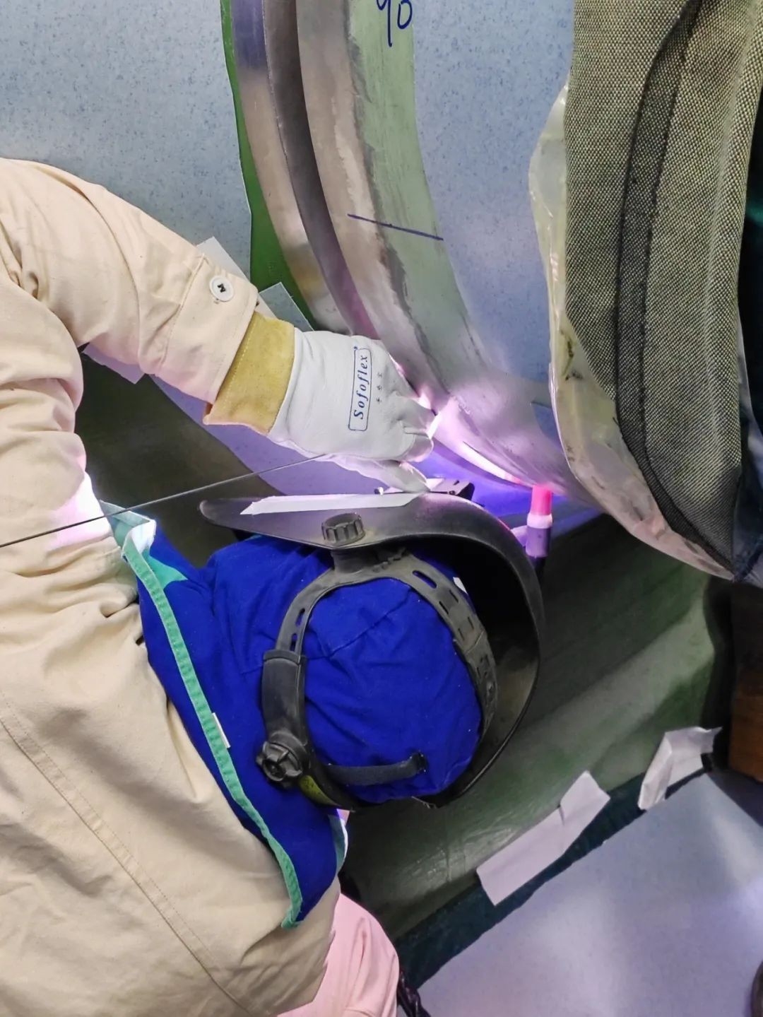 徐大堡核电3号机组主管道焊接正式开始