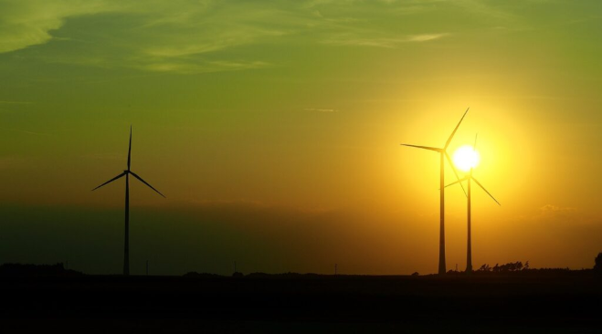 印度国家电力公司以0.040美元/千瓦时的价格分配1.5 GW风力-太阳能混合发电项目