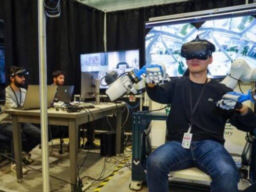 研究人员展示了旨在处理核废料的机器人