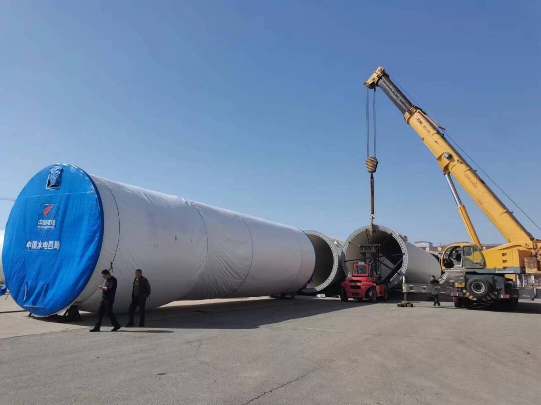 辽宁省大石桥市冠程新能源550兆瓦风电项目首套塔筒顺利发货