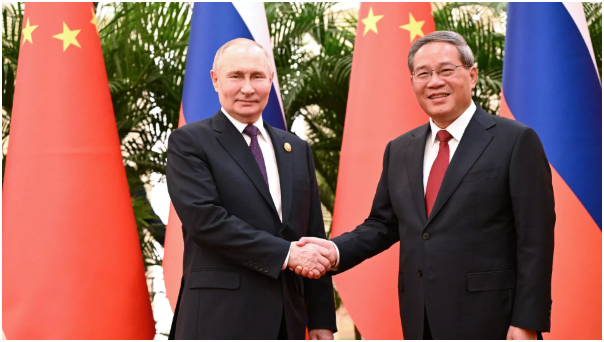 李强会见俄罗斯总统普京：愿深化同俄方经贸、能源、互联互通等领域合作