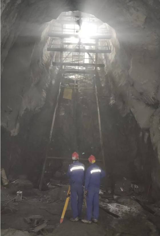 全球最高额定水头抽水蓄能电站引水下斜井全线贯通