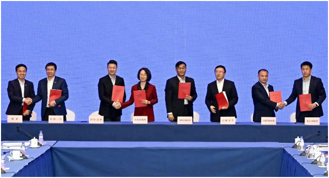 中国一汽与蔚来签署战略合作框架协议