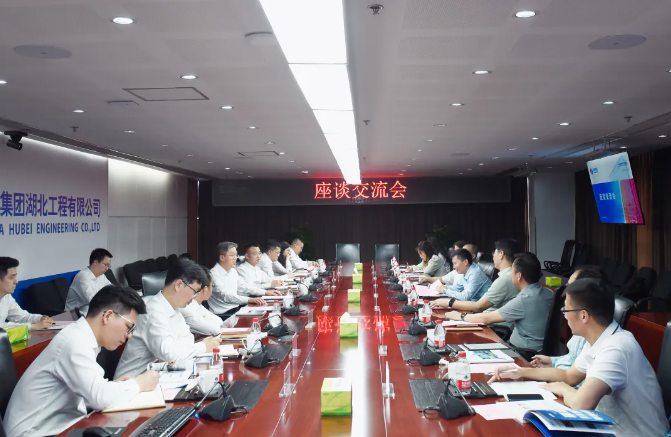 张涛与上海电力设计院蔡光宗、水电总院赵增海举行会谈