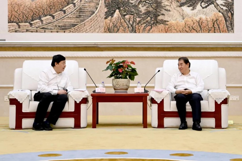 国家电网、南方电网董事长为合资公司筹备组共同揭牌！